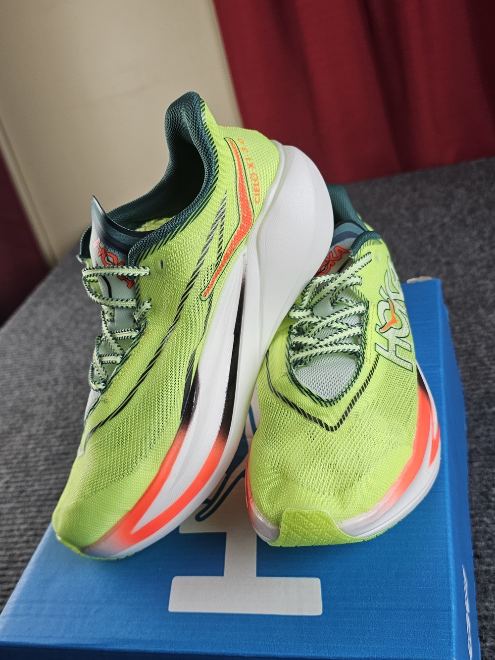 HOKA U Cielo X1 3.0 Neon Green/Teal Running Shoes Womens 7.5 - Picture 6 of 9